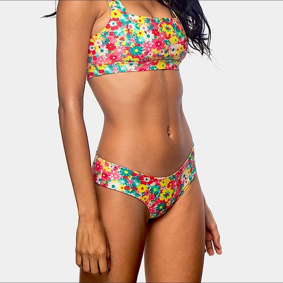 NWOT Blackbough Charlie Cheeky Bikini *Bottom* Flower Power PINK/RED - SIZE S - Picture 4 of 5